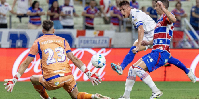 Velez-Sarsfield-vs-Fortaleza